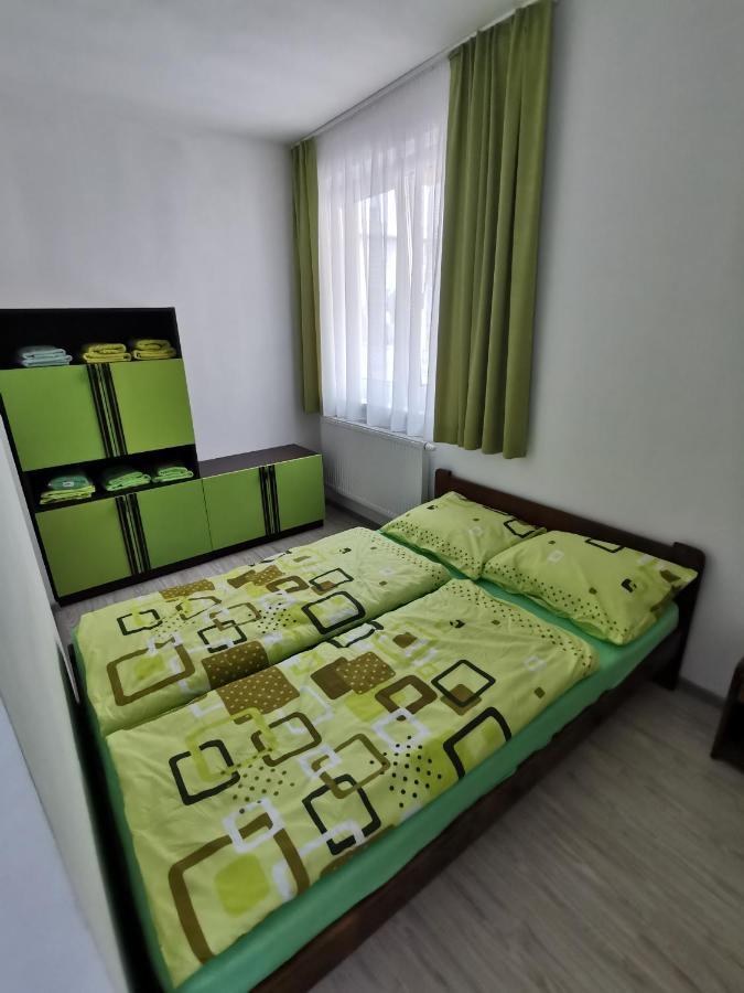 Comenius Apartments - Apartmány na rohu Svidnik Exterior foto