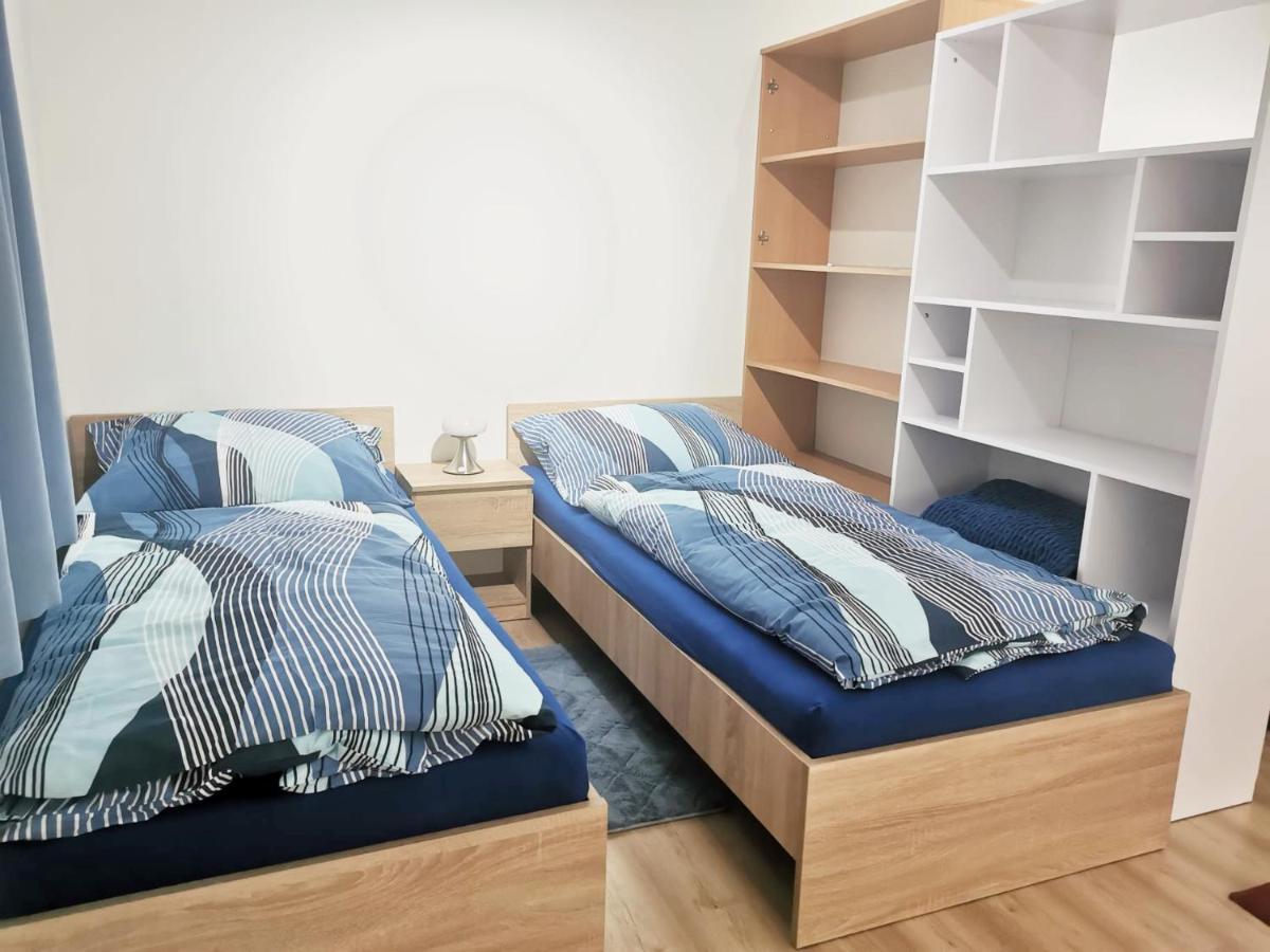 Comenius Apartments - Apartmány na rohu Svidnik Exterior foto