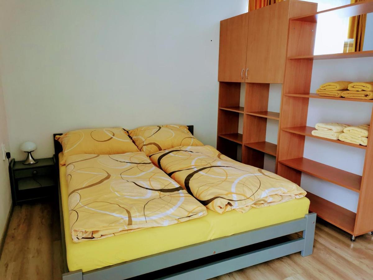 Comenius Apartments - Apartmány na rohu Svidnik Exterior foto