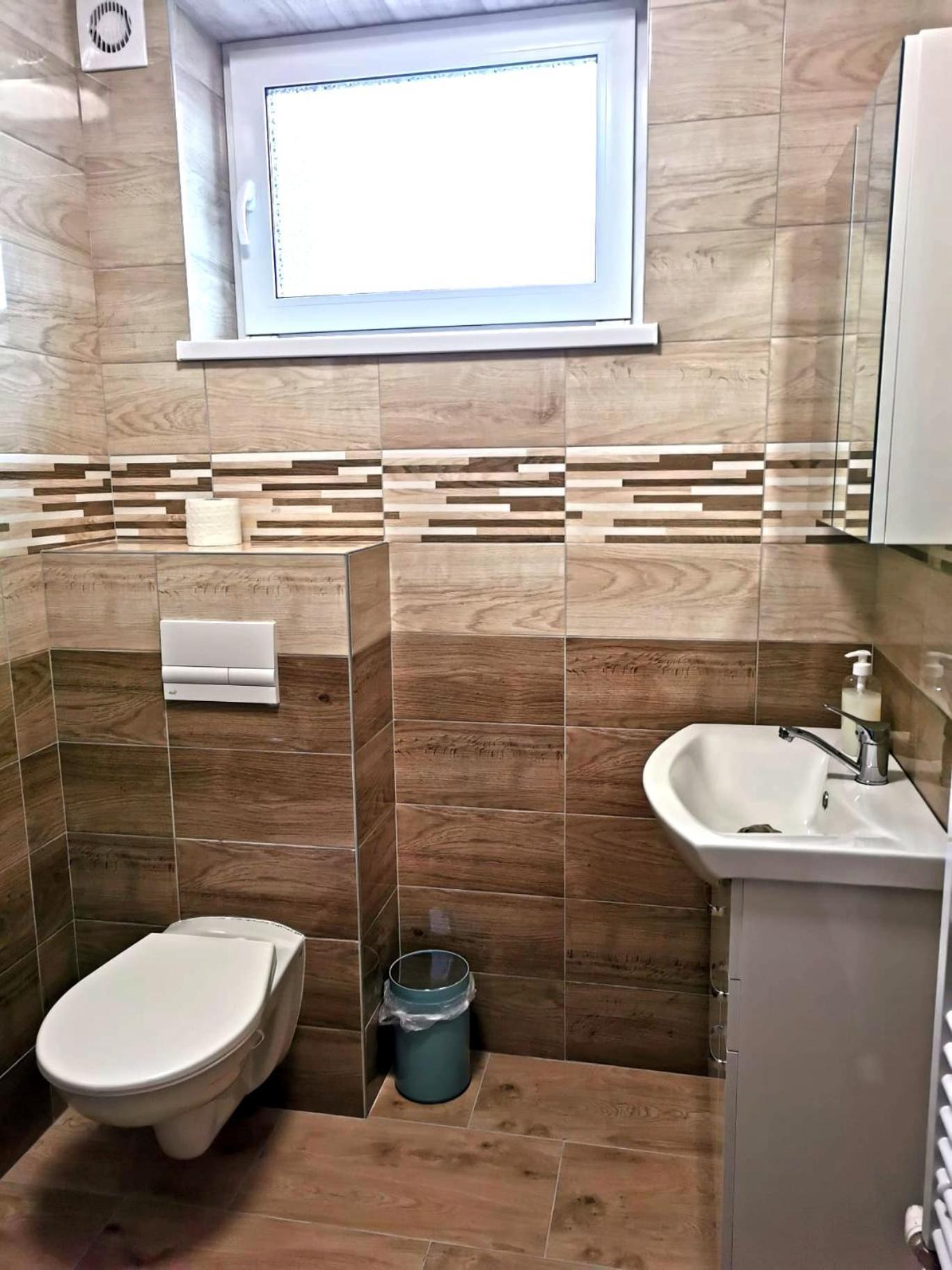 Comenius Apartments - Apartmány na rohu Svidnik Exterior foto